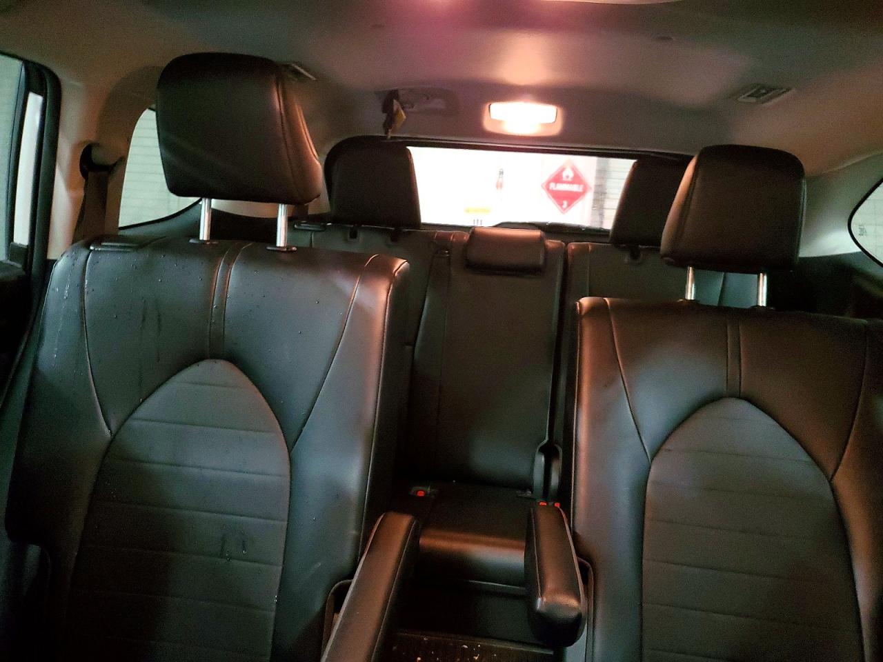 2022 TOYOTA HIGHLANDER XLE photo 10