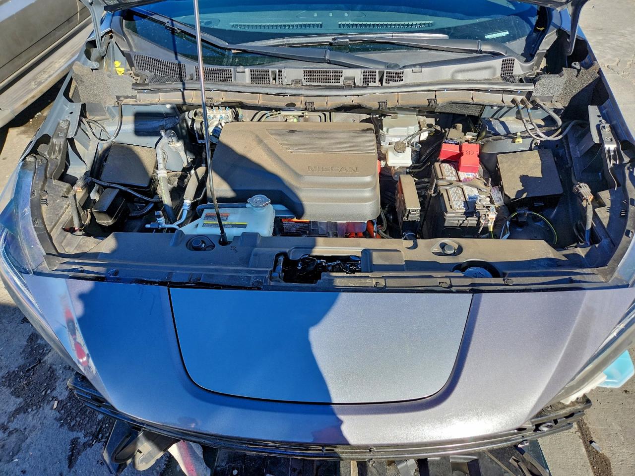 2025 NISSAN LEAF S photo 11