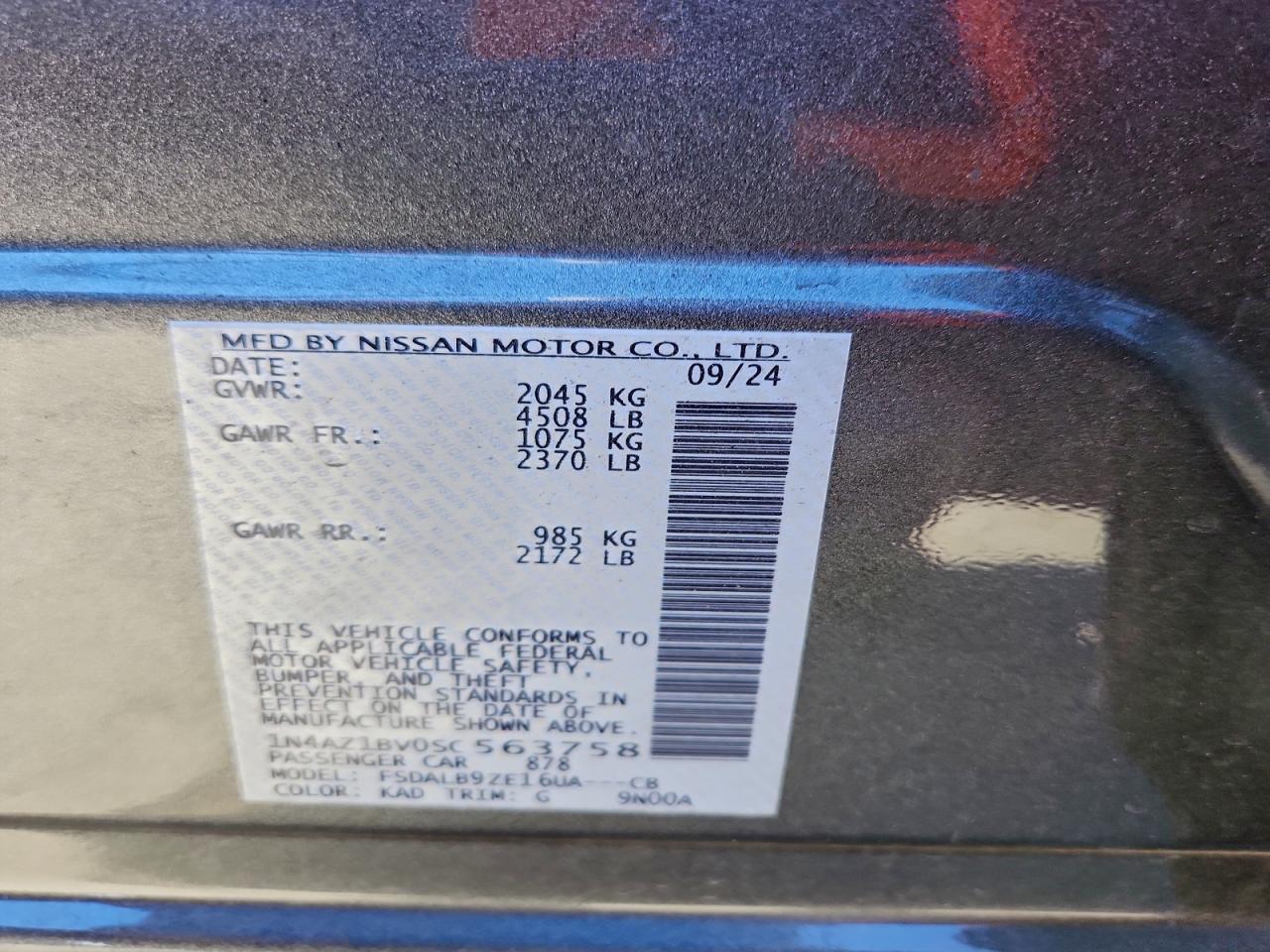 2025 NISSAN LEAF S photo 12