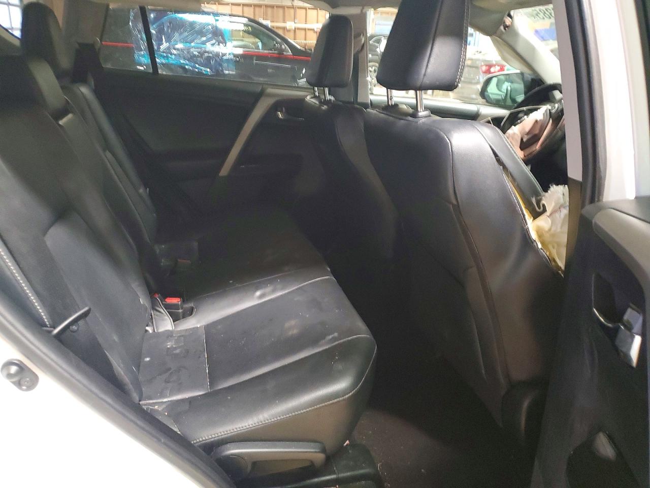 2016 TOYOTA RAV4 LIMITED photo 11