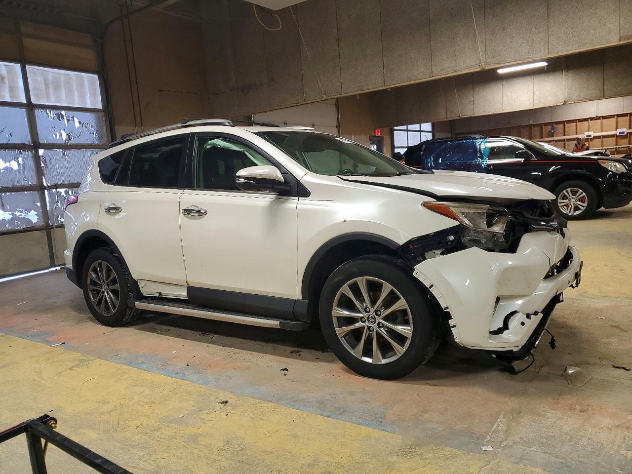 2016 TOYOTA RAV4 LIMITED photo 4