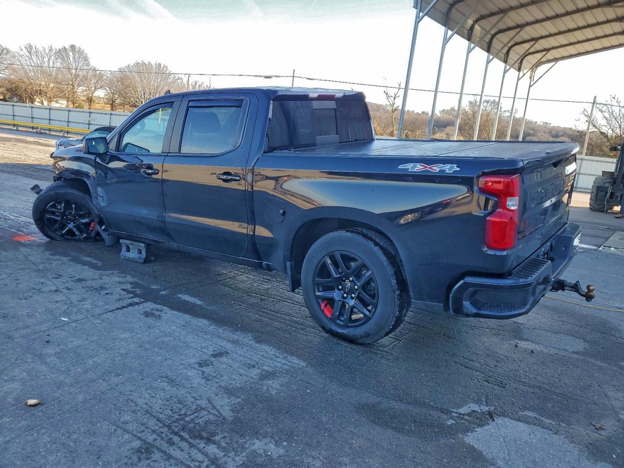 2021 CHEVROLET SILVERADO K1500 RST photo 2