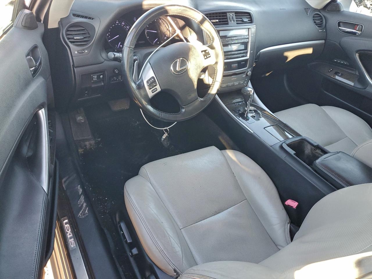 2011 LEXUS IS 250 photo 15