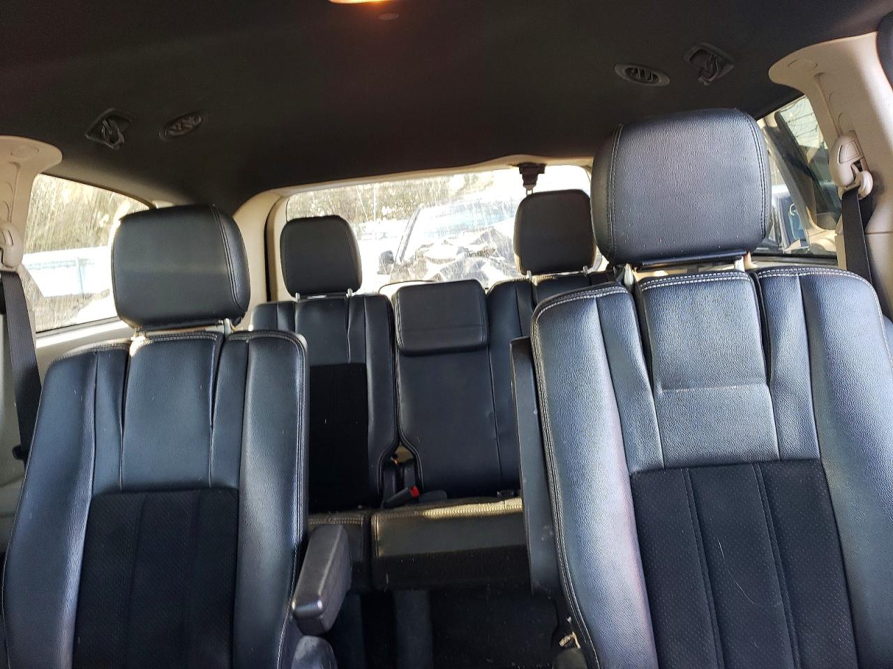 2015 DODGE GRAND CARAVAN SE photo 10