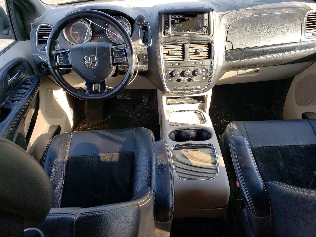 2015 DODGE GRAND CARAVAN SE photo 8