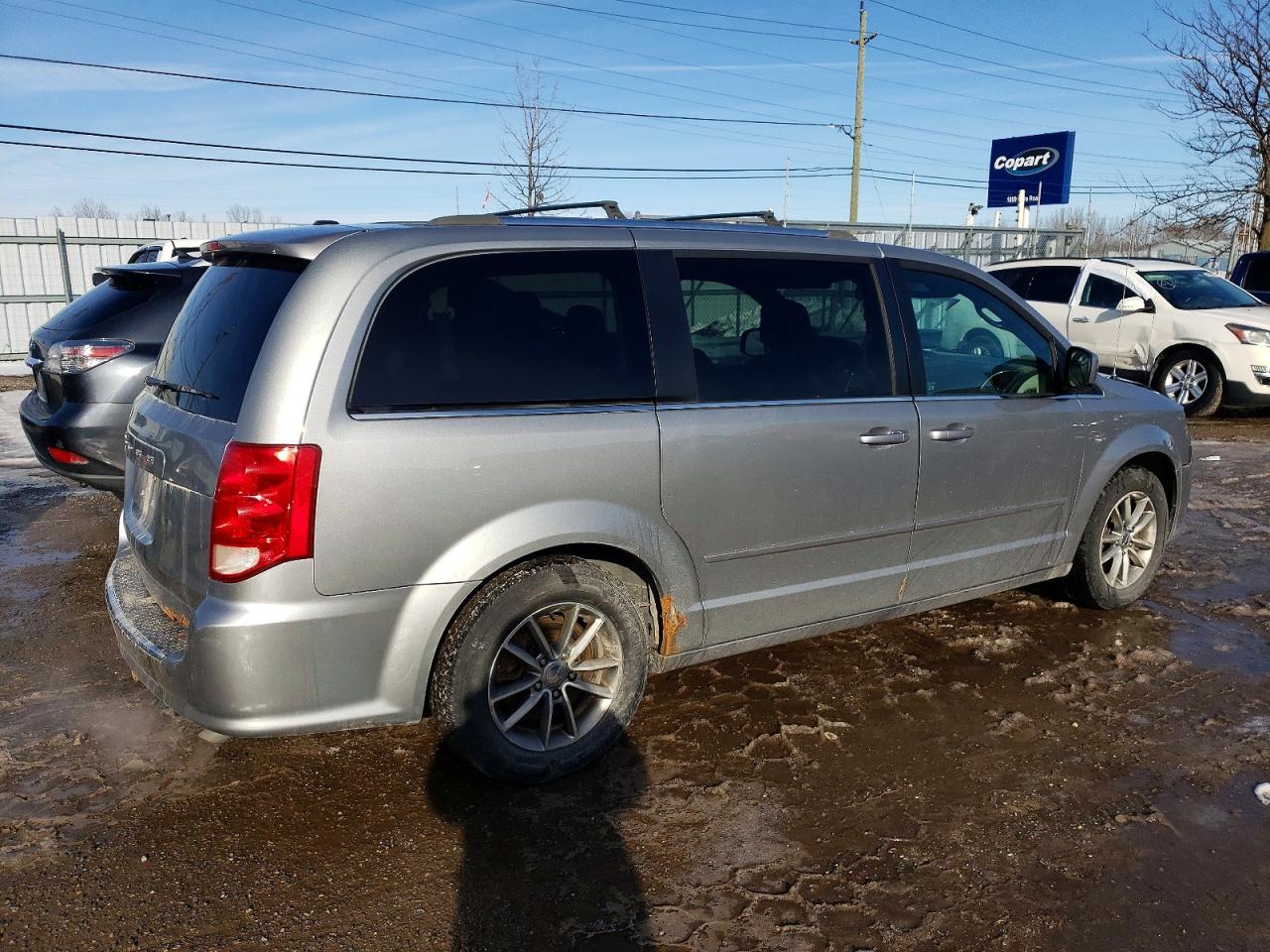 2015 DODGE GRAND CARAVAN SE photo 3