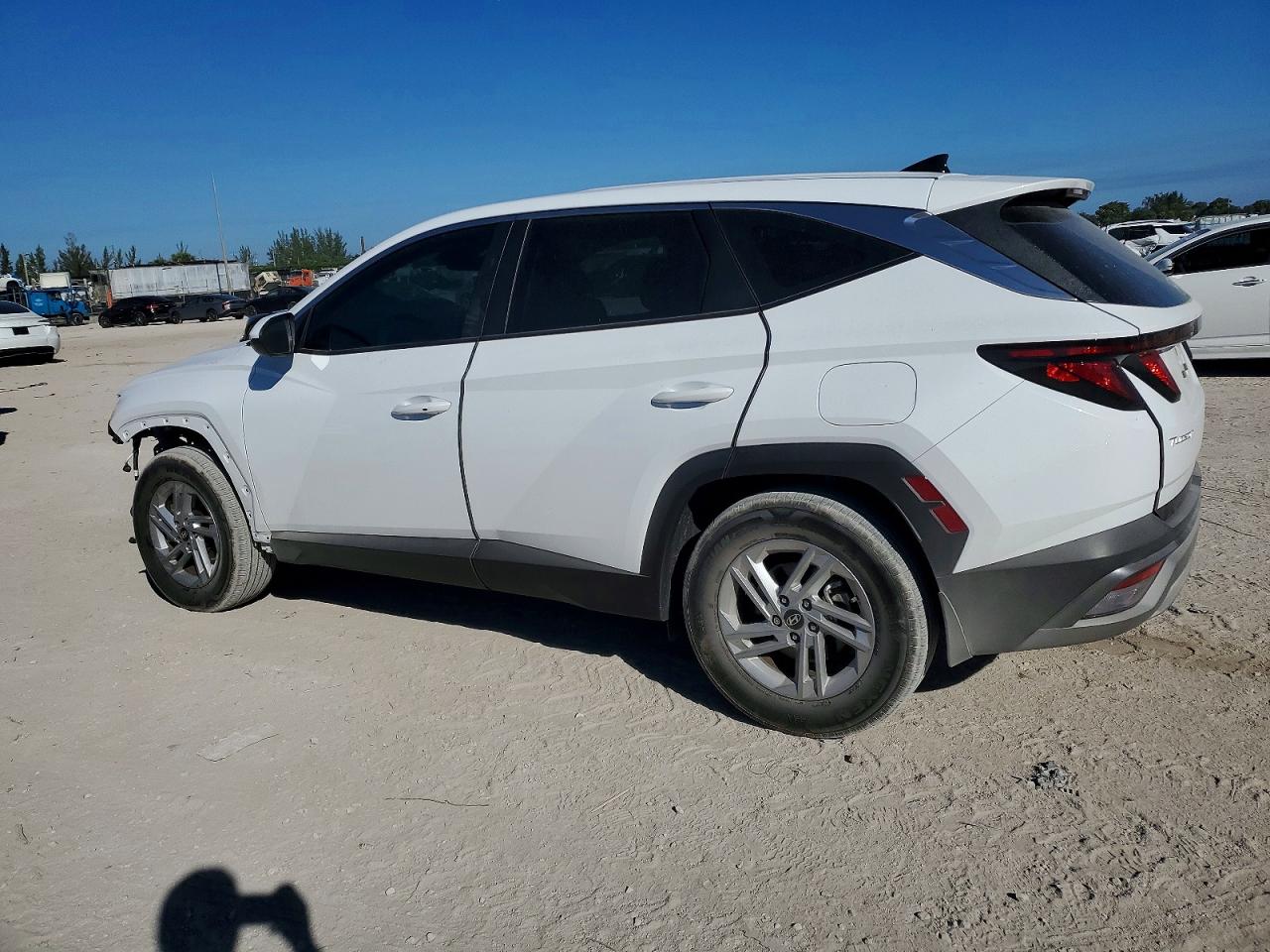2025 HYUNDAI TUCSON SE photo 2