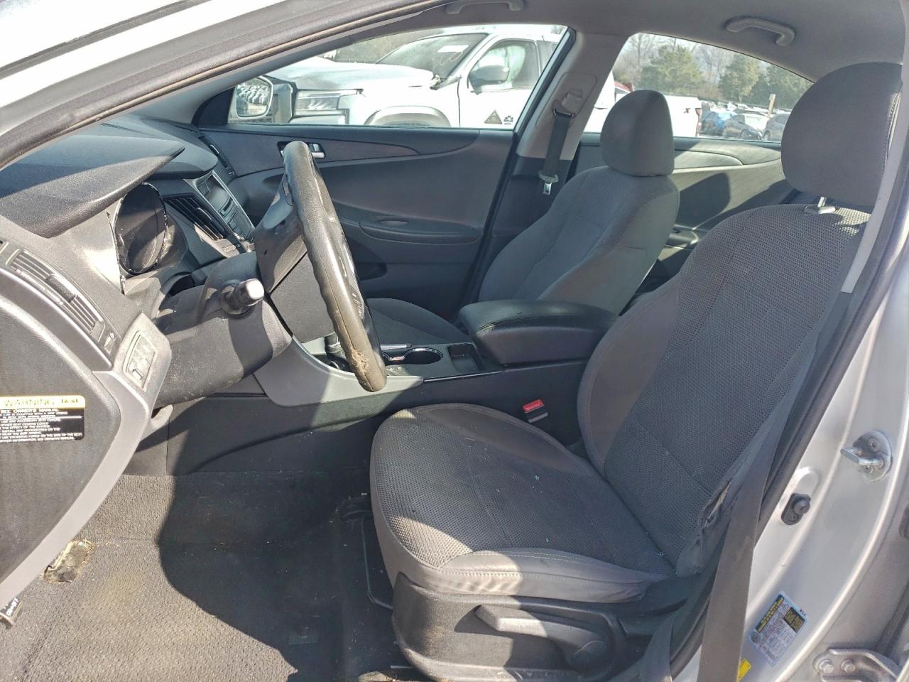 2013 HYUNDAI SONATA GLS photo 7
