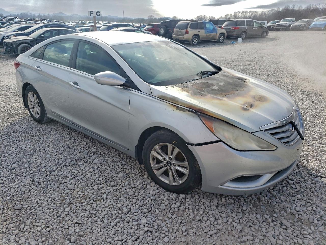 2013 HYUNDAI SONATA GLS photo 4
