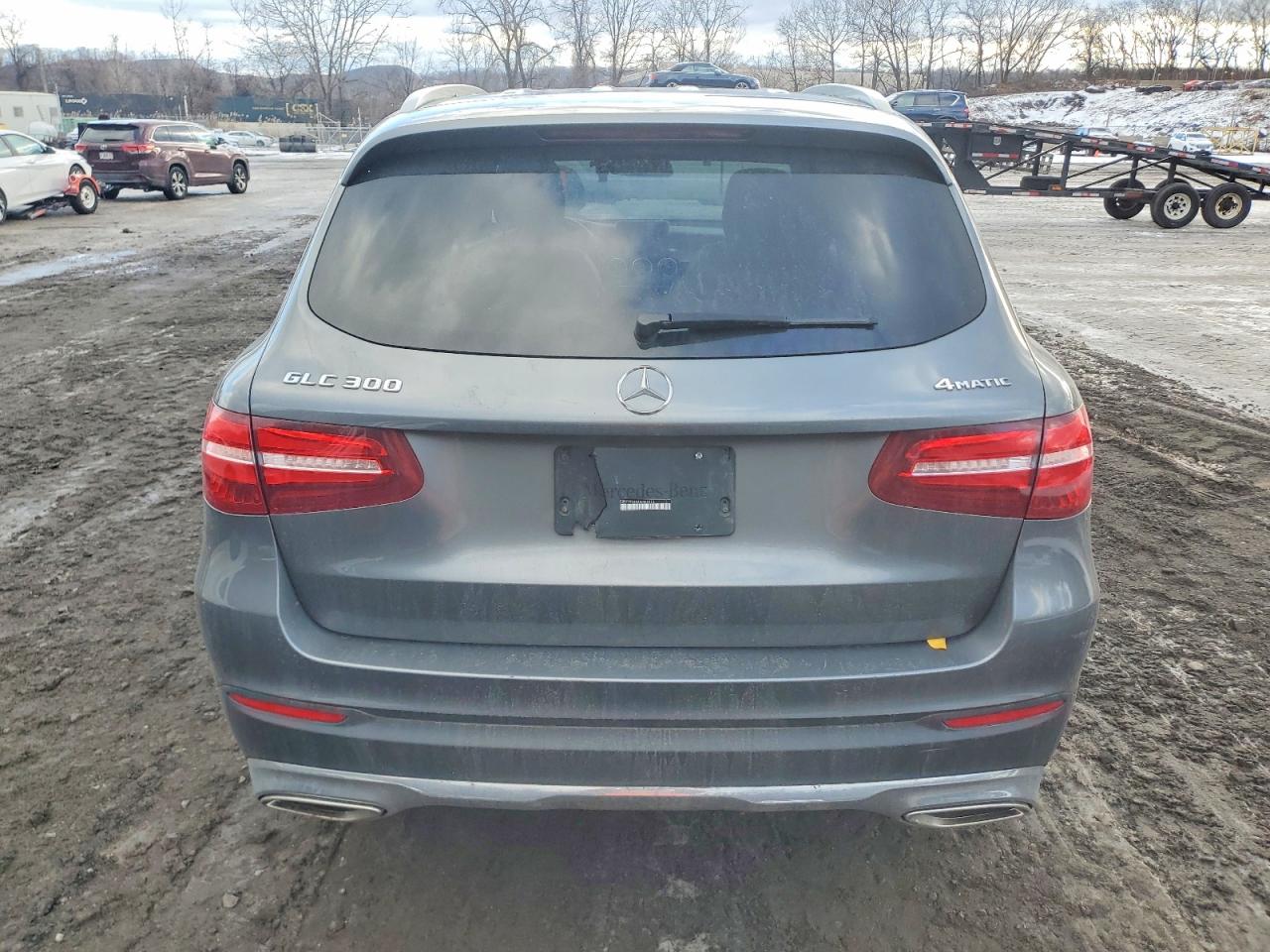 2018 MERCEDES-BENZ GLC 300 4MATIC photo 11