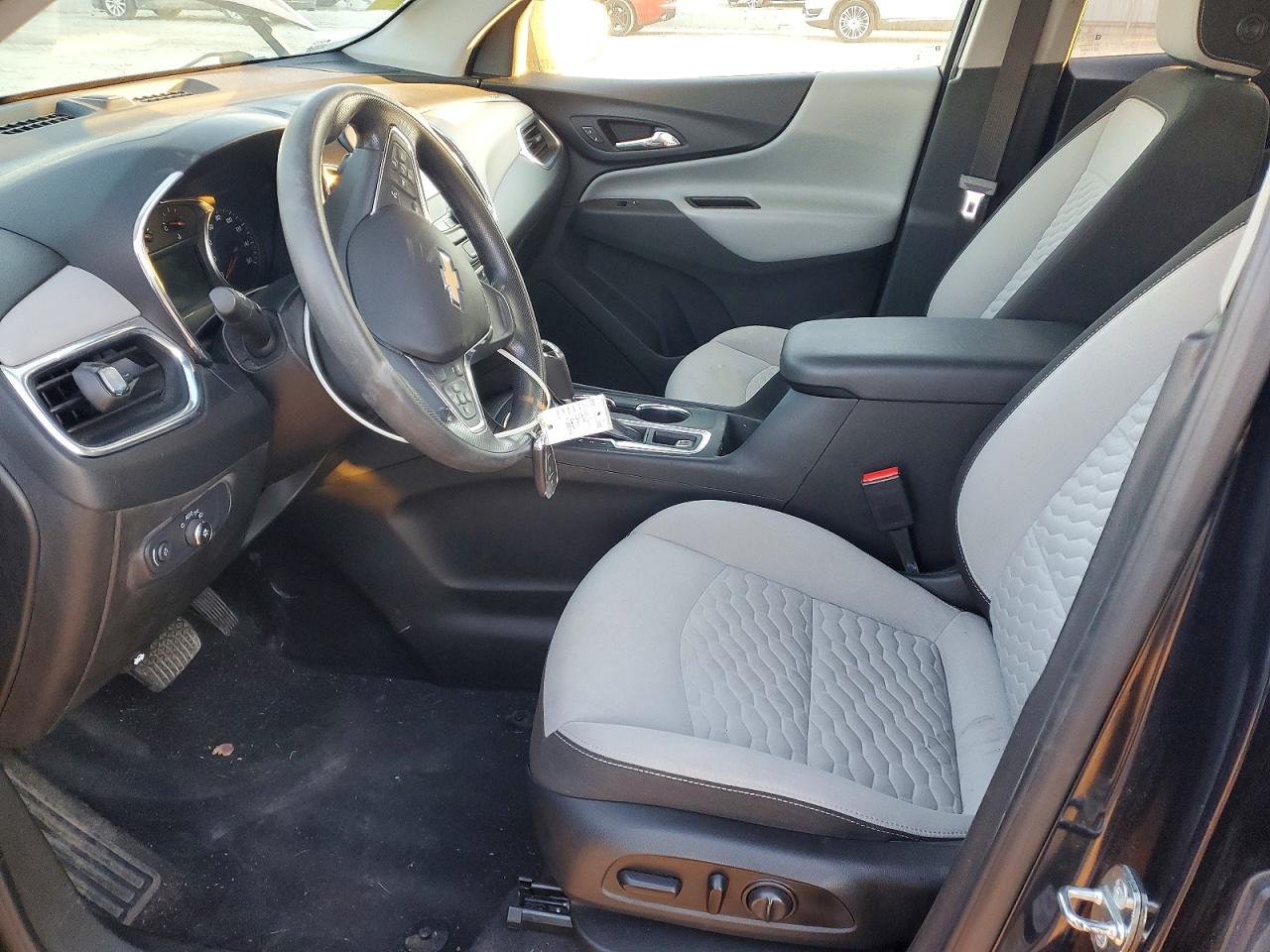 2021 CHEVROLET EQUINOX LT photo 13