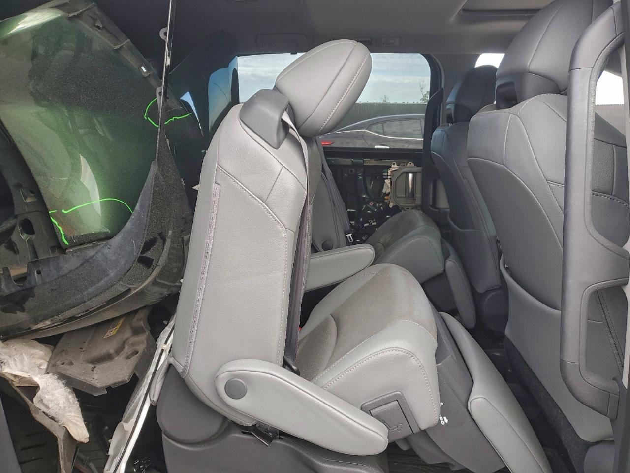 2021 TOYOTA SIENNA LIMITED photo 31