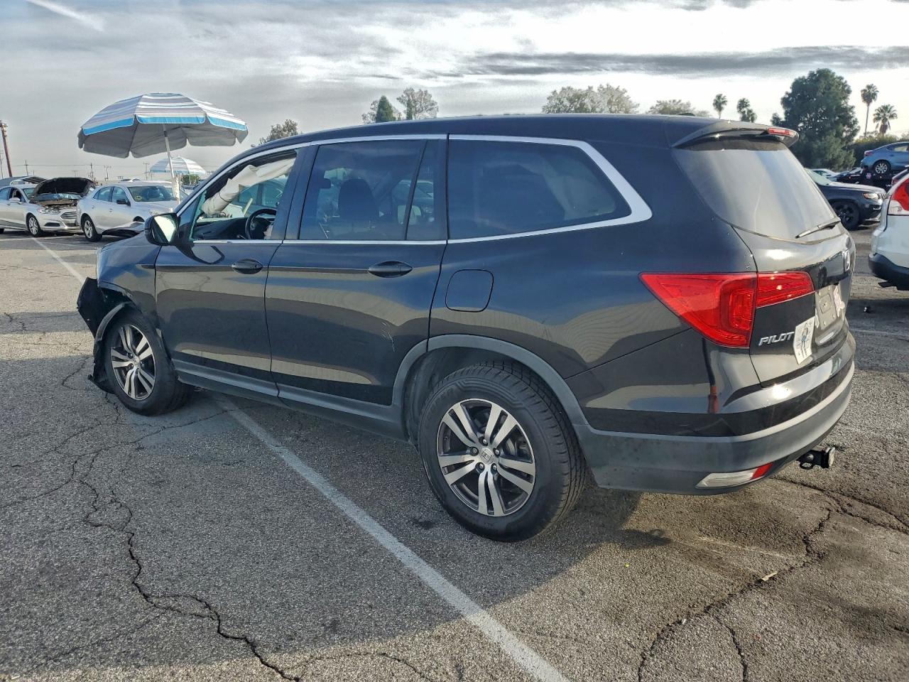 2016 HONDA PILOT EXL photo 2