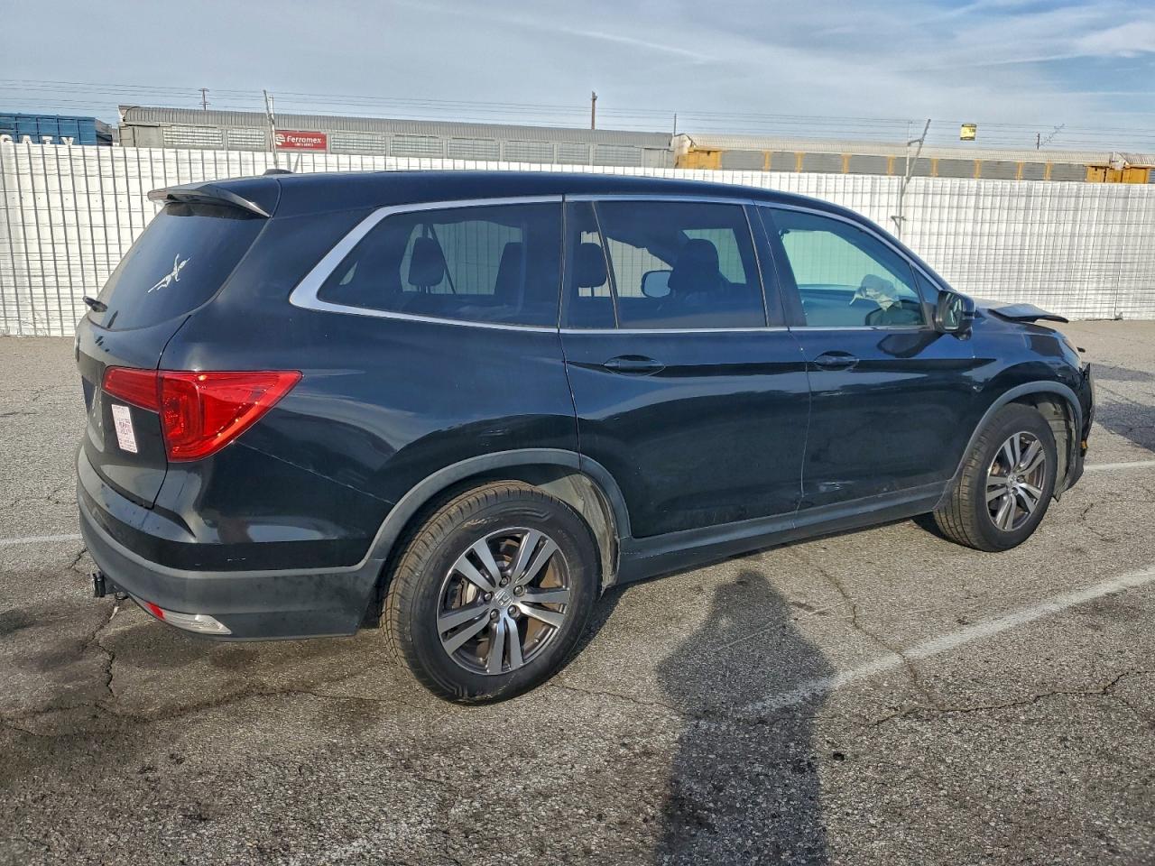 2016 HONDA PILOT EXL photo 3