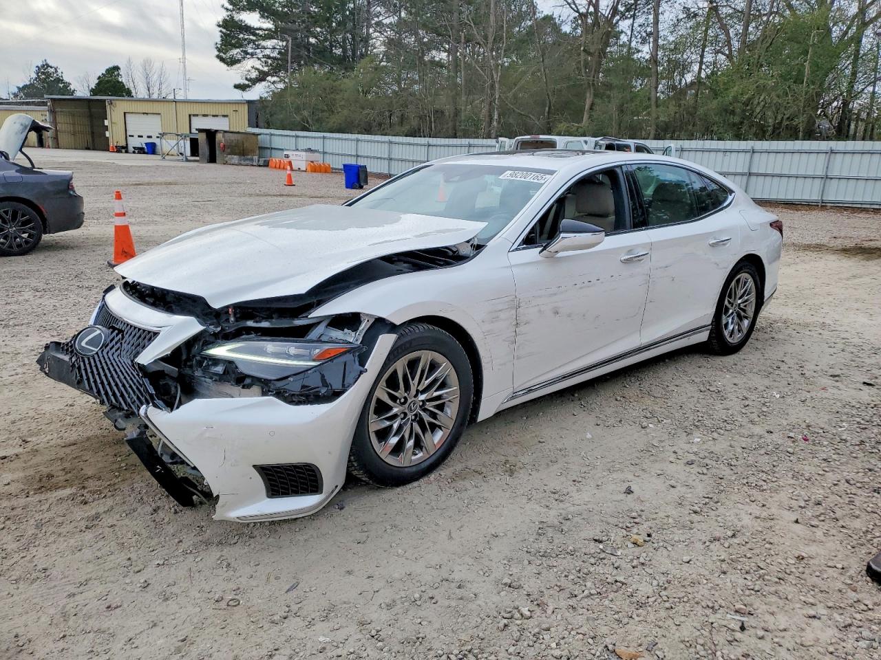 2022 LEXUS LS