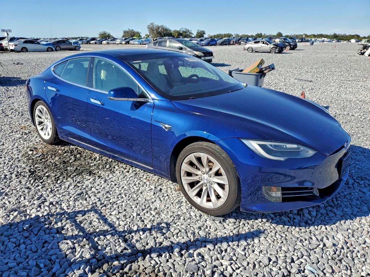 2018 TESLA MODEL S photo 4