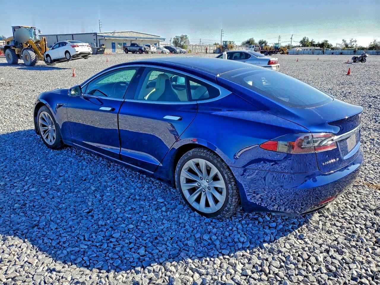 2018 TESLA MODEL S photo 2