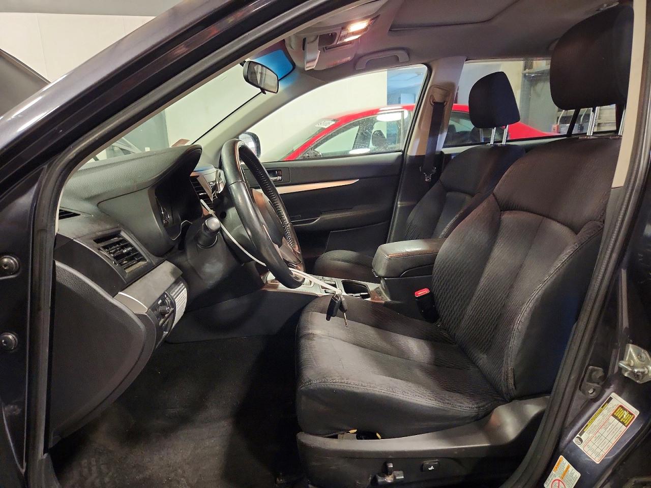2010 SUBARU OUTBACK 2.5I PREMIUM photo 13