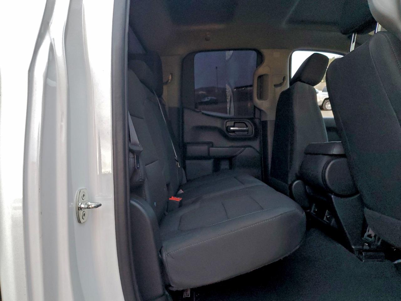 2021 CHEVROLET SILVERADO C1500 CUSTOM photo 10