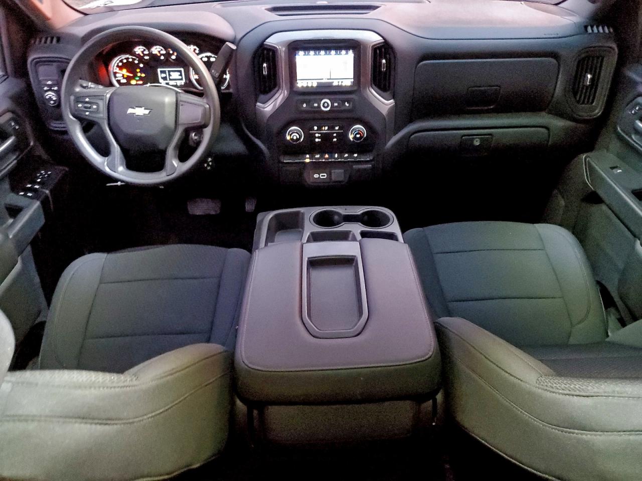 2021 CHEVROLET SILVERADO C1500 CUSTOM photo 8
