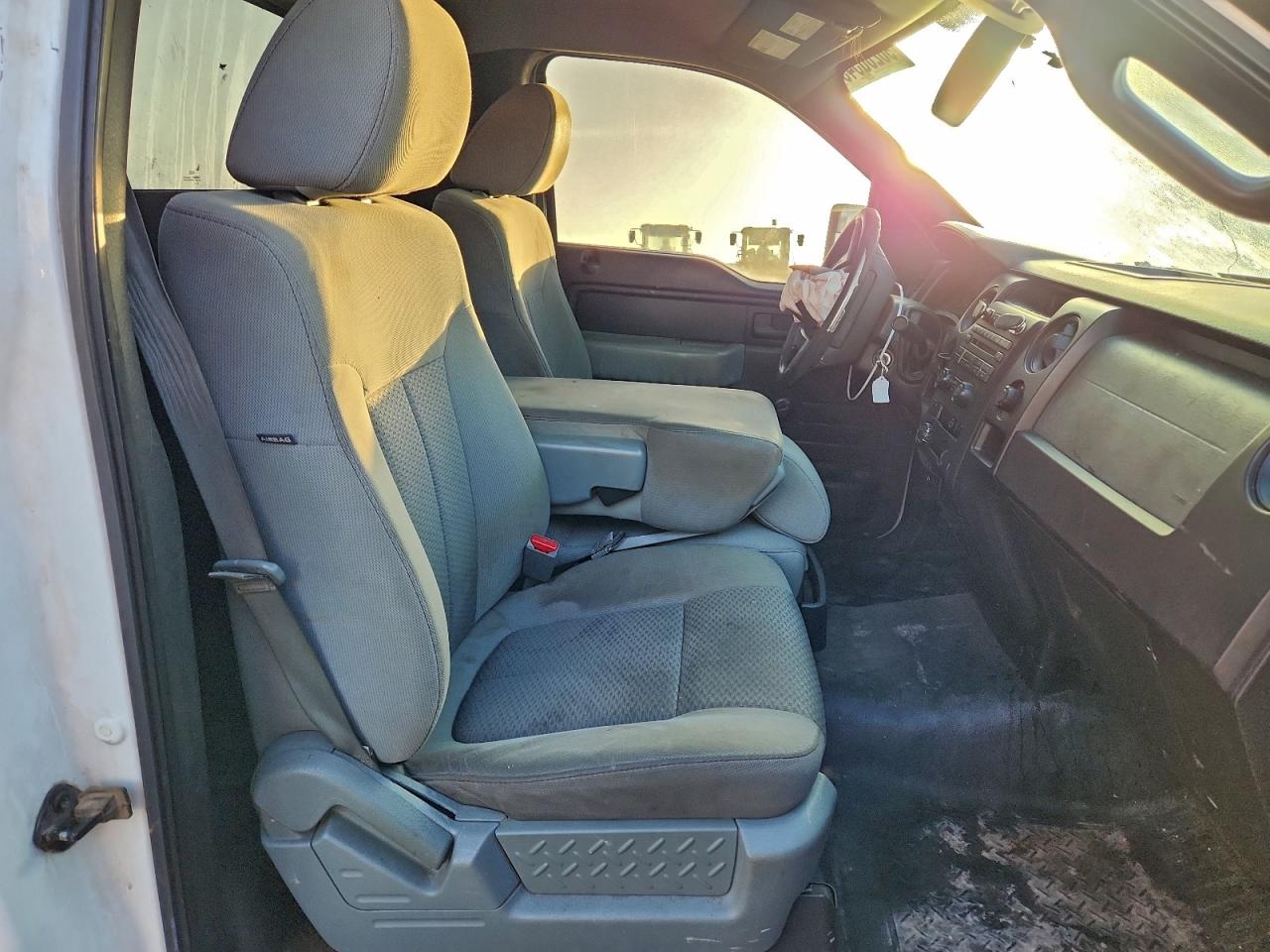 2011 FORD F150 photo 10