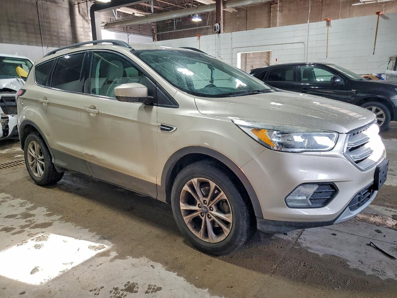 2018 FORD ESCAPE SE photo 4