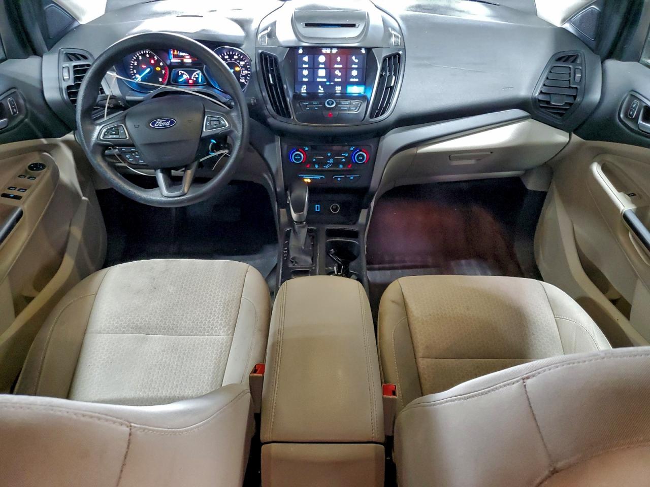 2018 FORD ESCAPE SE photo 8
