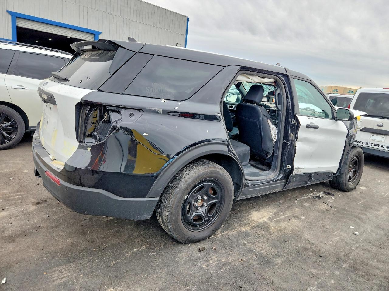 2023 FORD EXPLORER POLICE INTERCEPTOR photo 3