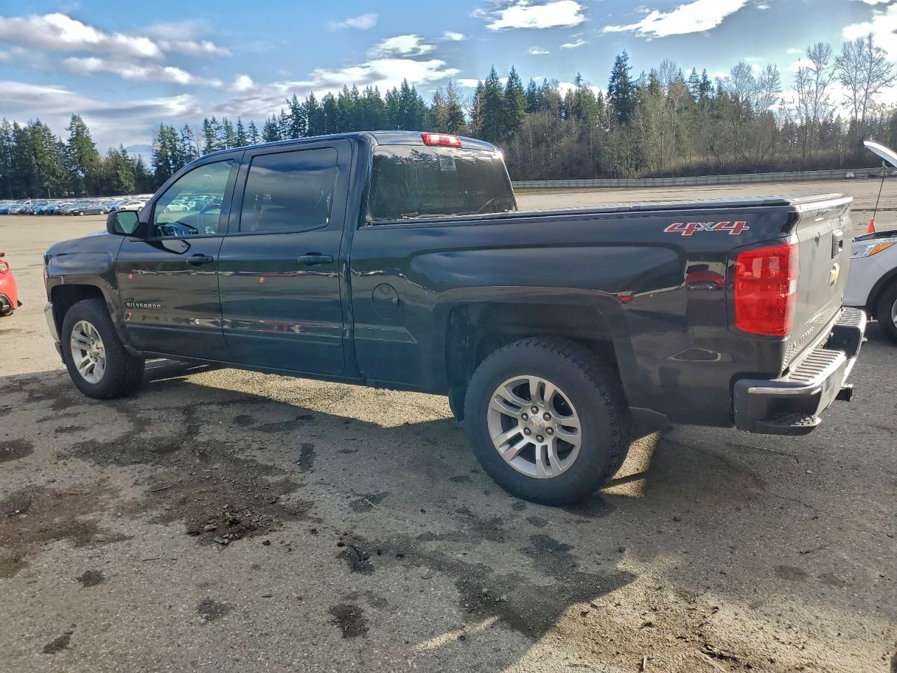 2016 CHEVROLET SILVERADO K1500 LT photo 2