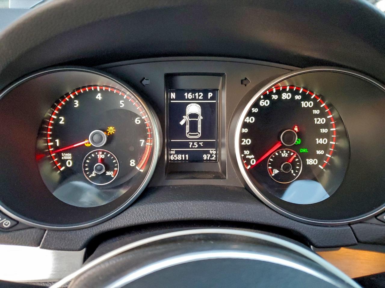 2013 VOLKSWAGEN GTI photo 9