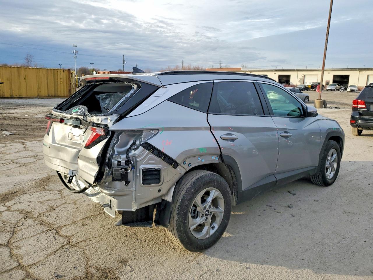 2024 HYUNDAI TUCSON SEL photo 3