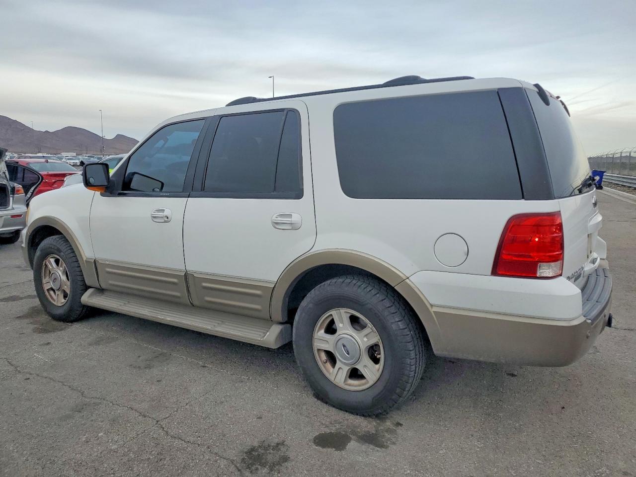 2004 FORD EXPEDITION EDDIE BAUER photo 2