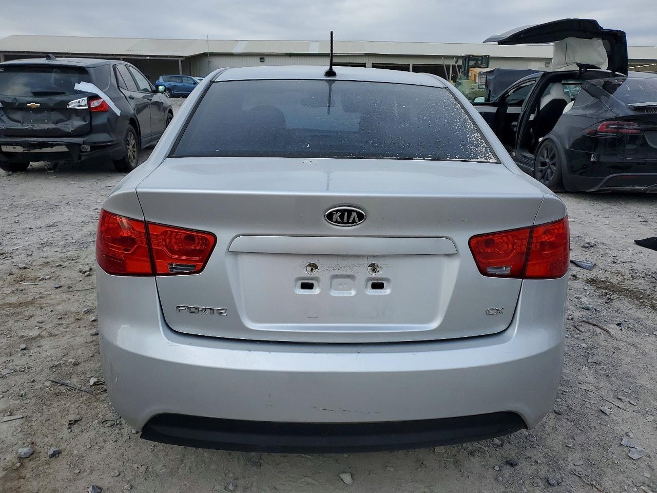2010 KIA FORTE EX photo 6