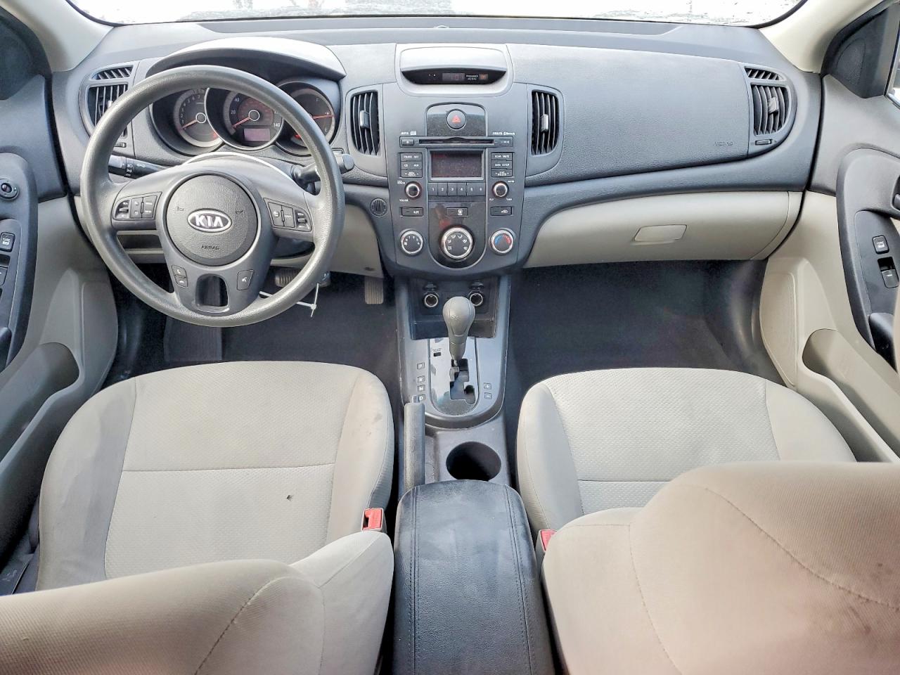 2010 KIA FORTE EX photo 8
