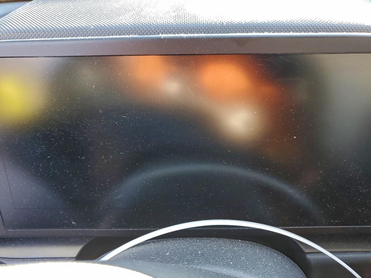 2023 KIA NIRO LX photo 9