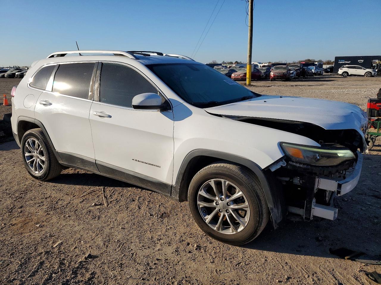2019 JEEP CHEROKEE LATITUDE PLUS photo 4