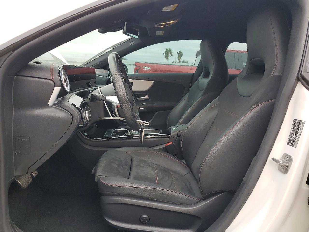 2024 MERCEDES-BENZ CLA 250 photo 13