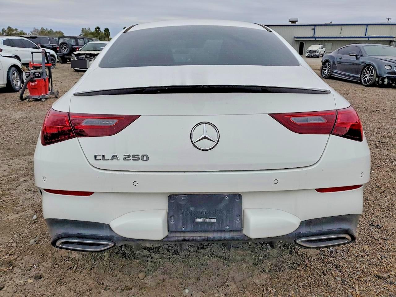 2024 MERCEDES-BENZ CLA 250 photo 11