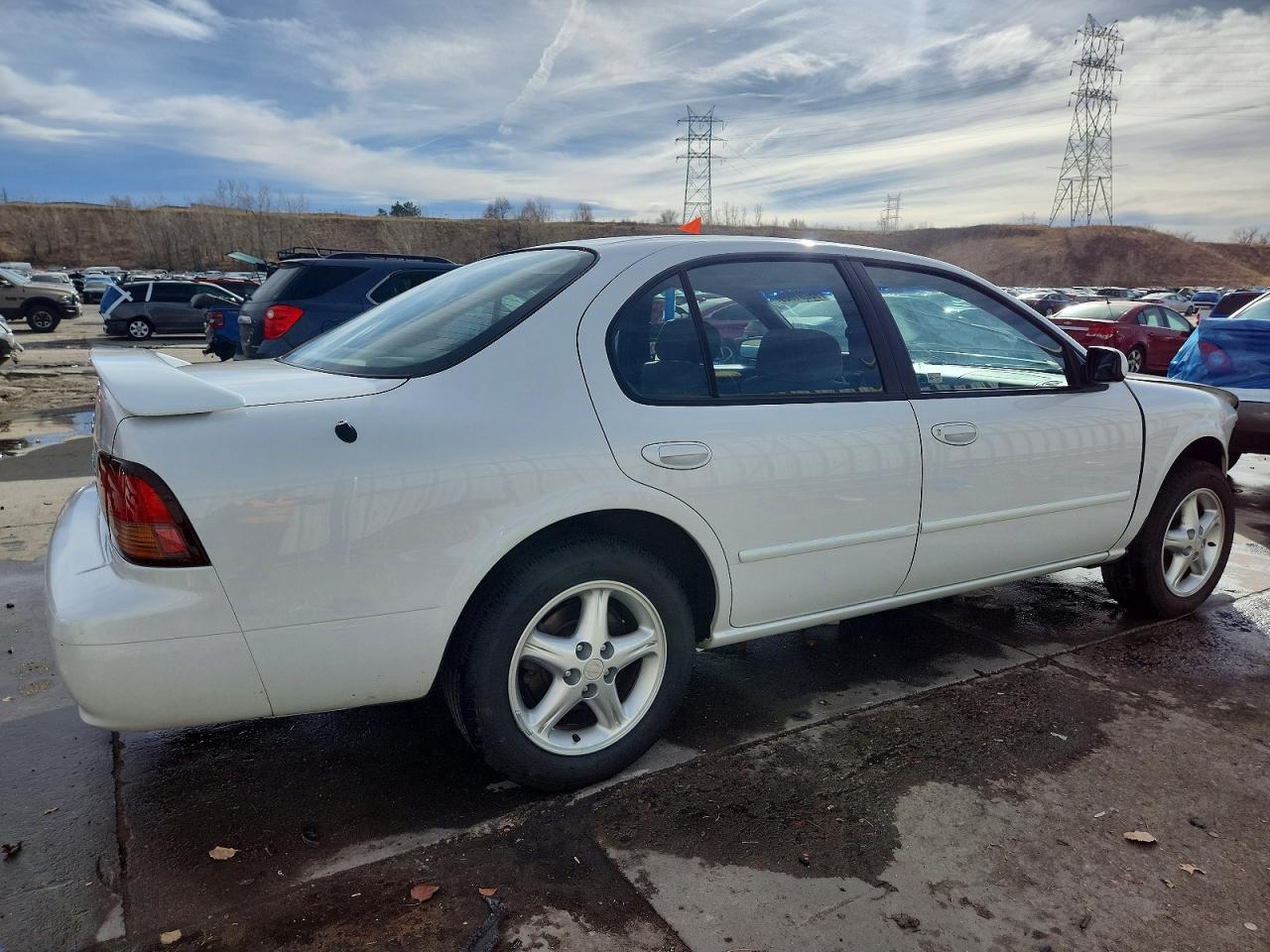 1998 NISSAN MAXIMA GXE photo 3