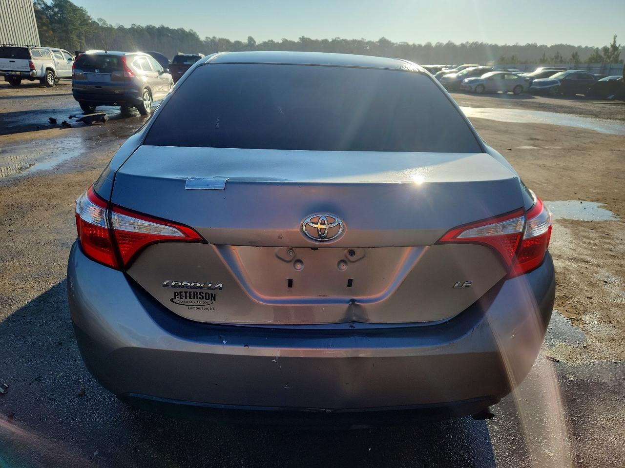 2015 TOYOTA COROLLA L photo 16