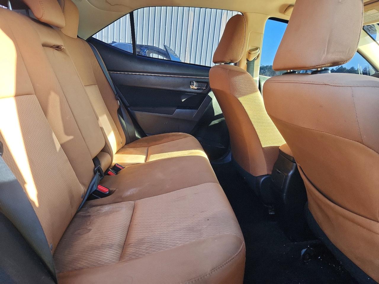 2015 TOYOTA COROLLA L photo 28