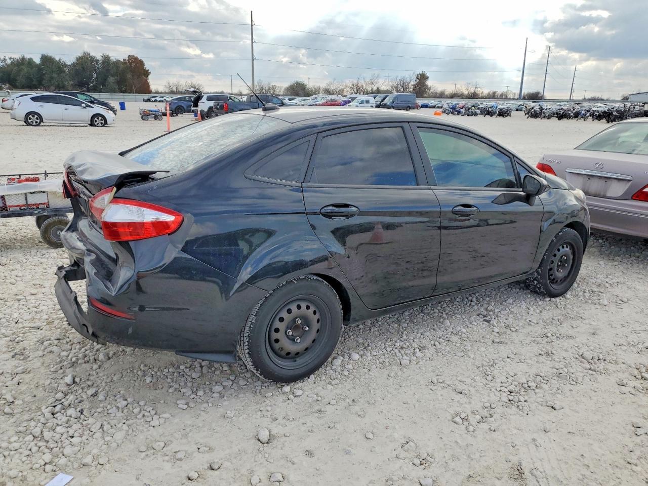 2019 FORD FIESTA S photo 3