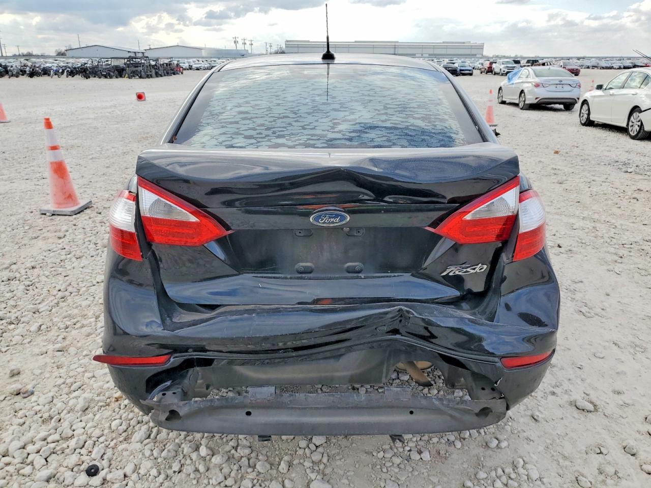 2019 FORD FIESTA S photo 6
