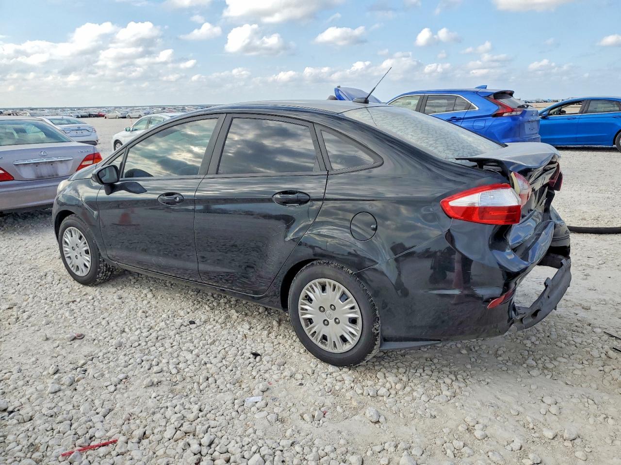 2019 FORD FIESTA S photo 2