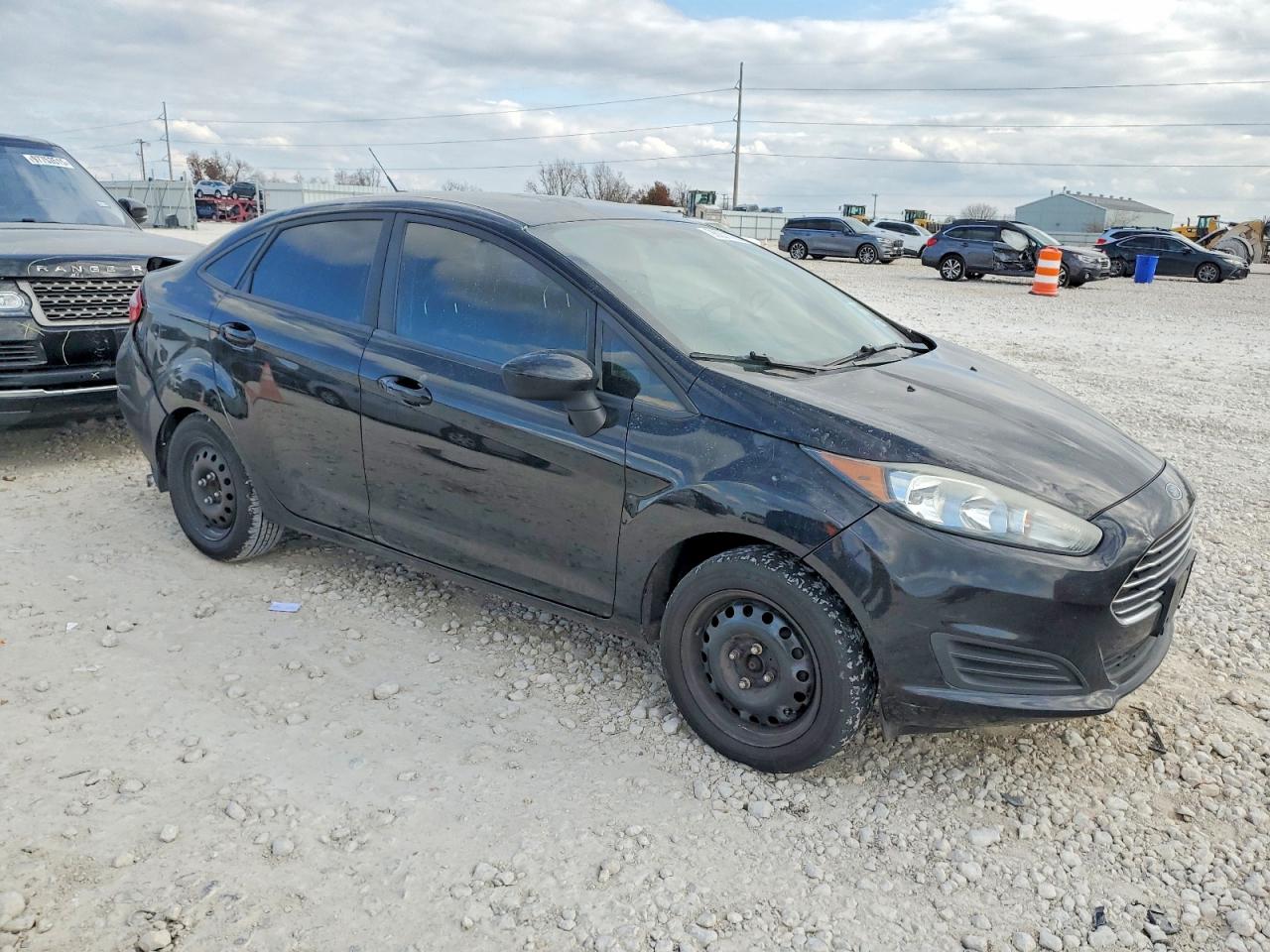 2019 FORD FIESTA S photo 4