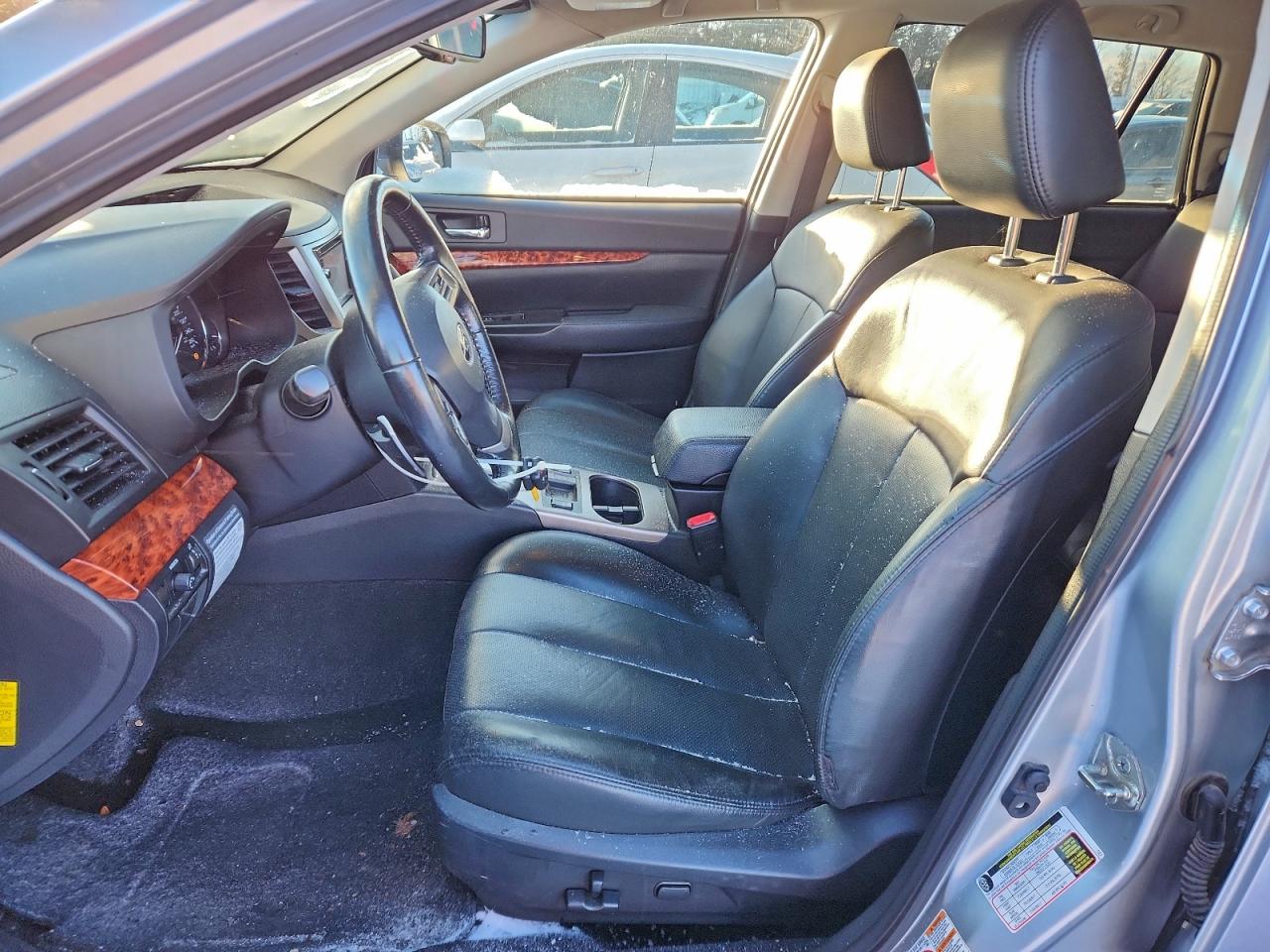 2012 SUBARU OUTBACK 3.6R LIMITED photo 7