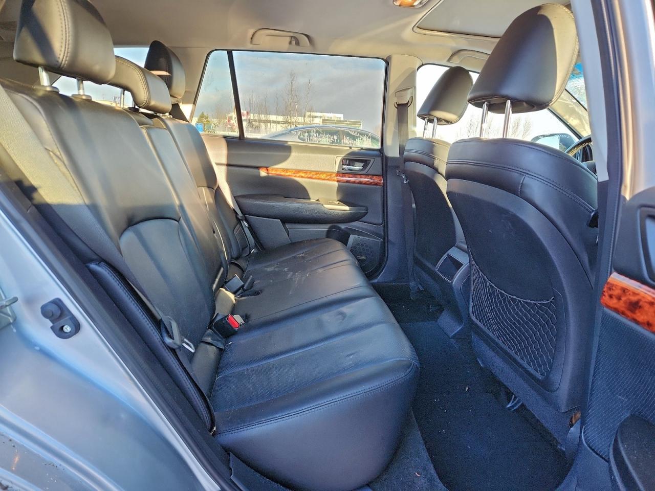 2012 SUBARU OUTBACK 3.6R LIMITED photo 11
