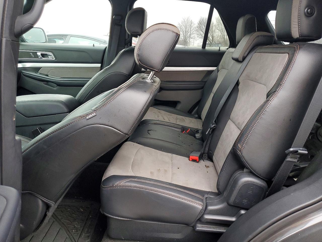 2017 FORD EXPLORER XLT photo 11