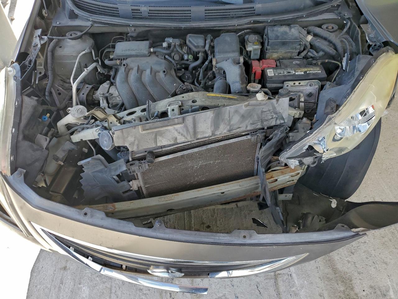 2012 NISSAN VERSA S photo 12