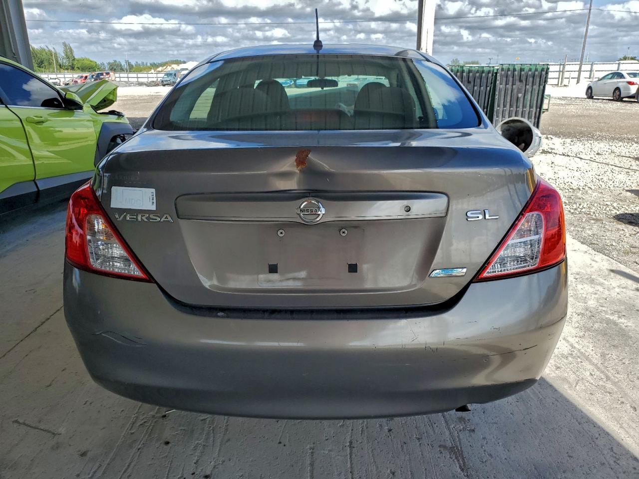 2012 NISSAN VERSA S photo 6